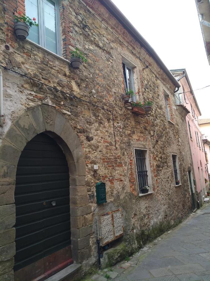 Appartamento A Fosdinovo Luaran gambar