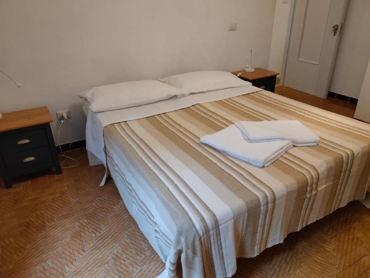 Appartamento A Fosdinovo Luaran gambar